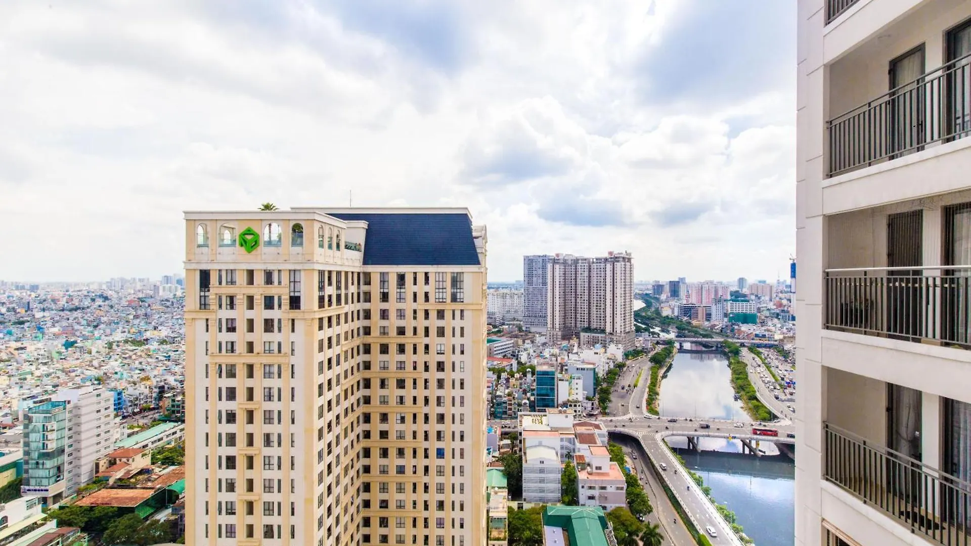 Tresor Le Coeur De Saigon Accept Over 25 Nights Only Ho Chi Minh City Apartment